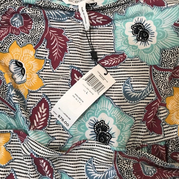 NWT Printed Faux-Wrap Romper | BCBGeneration - Picture 7 of 7